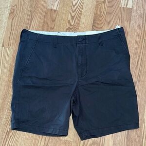 Old Navy Men's Black Shorts 40 Waist 9 inches Inseam New With Tag